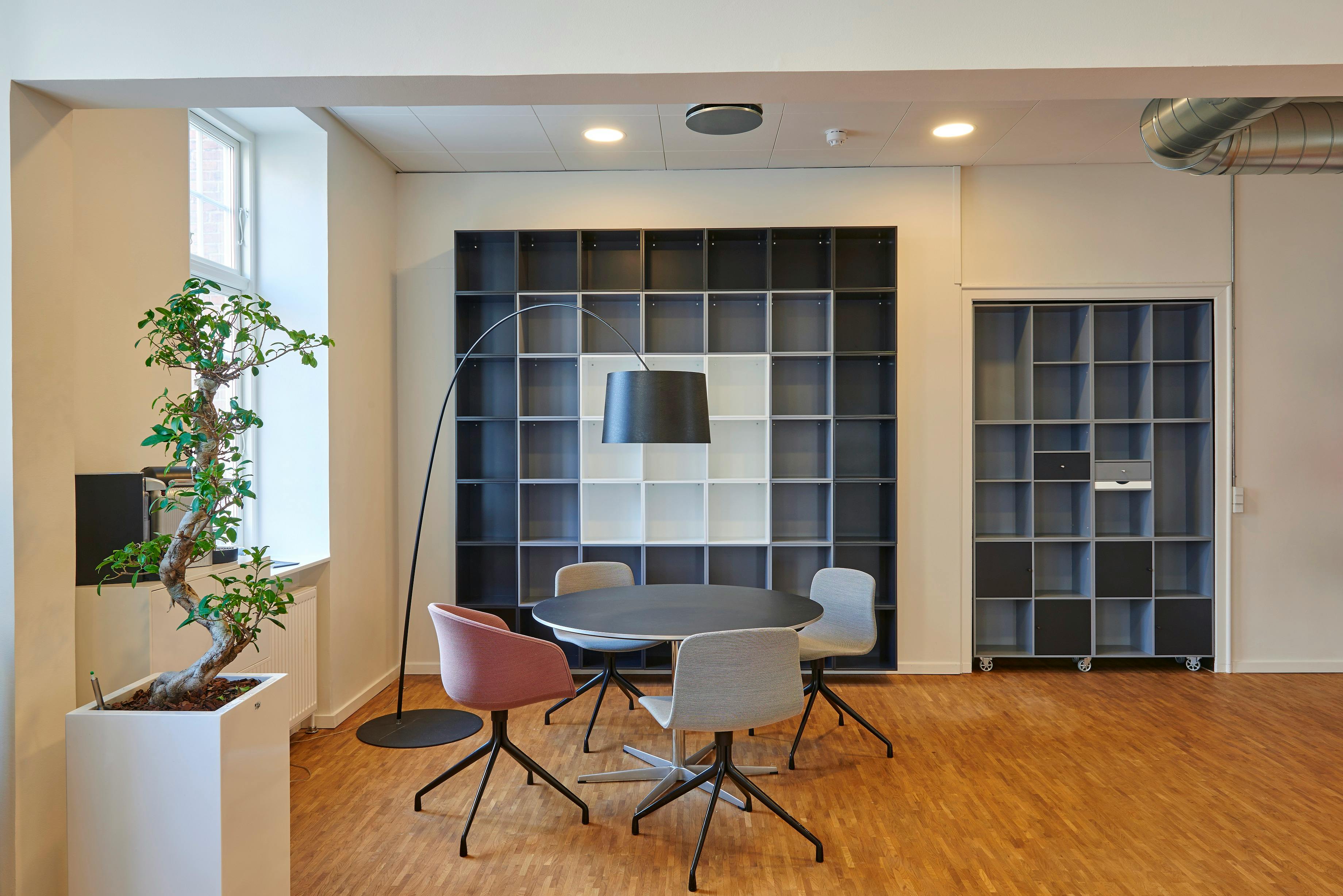 Workspaces that Work Smarter